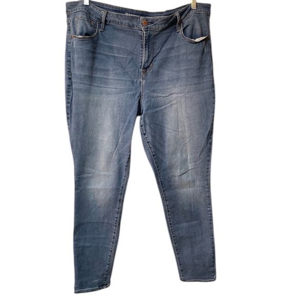 OLD NAVY Rockstar High Rise Medium Wash Size 18 Regular - Picture 1 of 9
